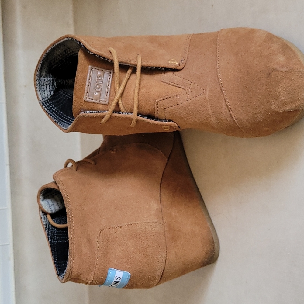 Wedge booties